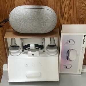 Oculus 2. With case like new